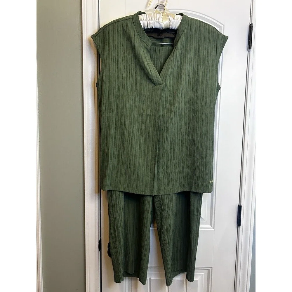 Jones New York Signature Green Textured Knit 2pc Set V-Neck Sleeveless L Texture